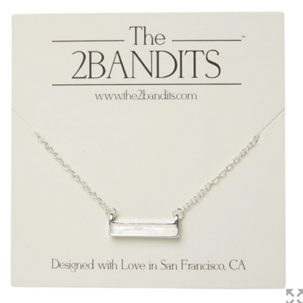 The 2Bandits Athens Necklace - Mother of Pearl